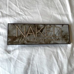 Urban Decay SMOKY Pallette
